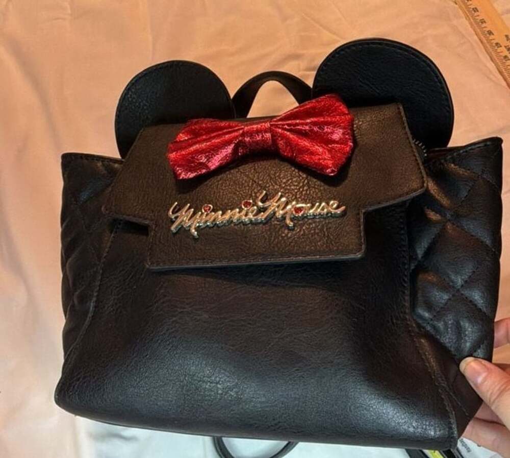 Bioworld Disney Minnie Mouse Quilted Convertible Backpack